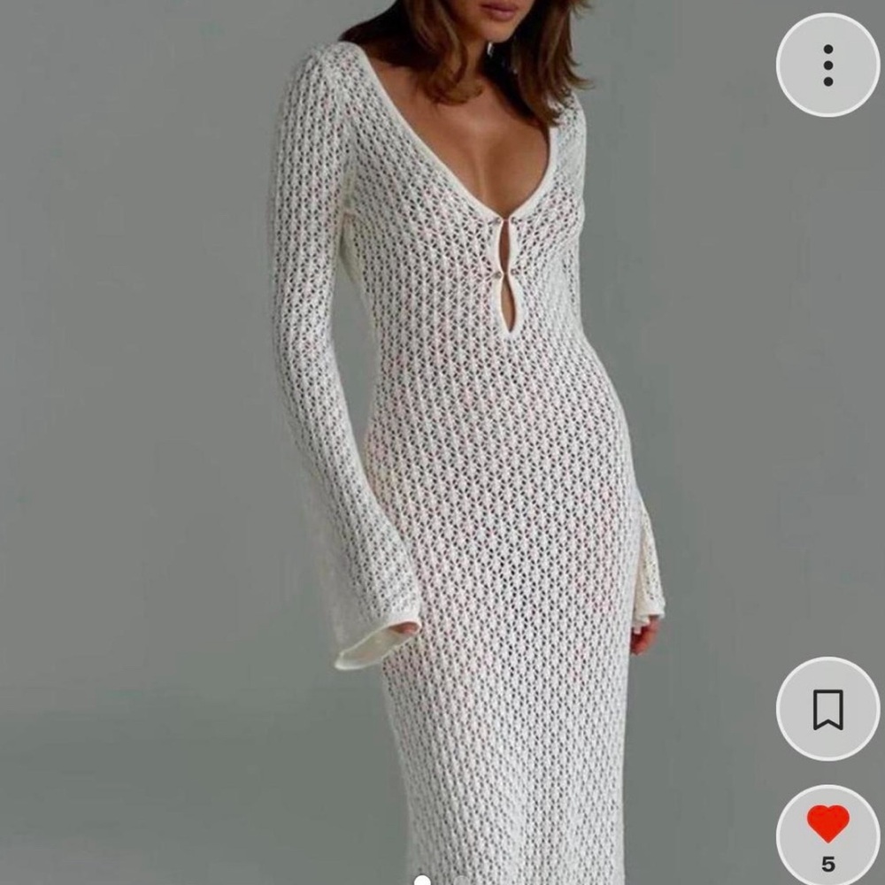 Meshki Kayleigh
Crochet Fishtail Flare Sleeve Maxi Dress - White